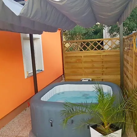 Сasa de vacaciones House Floreani Vir